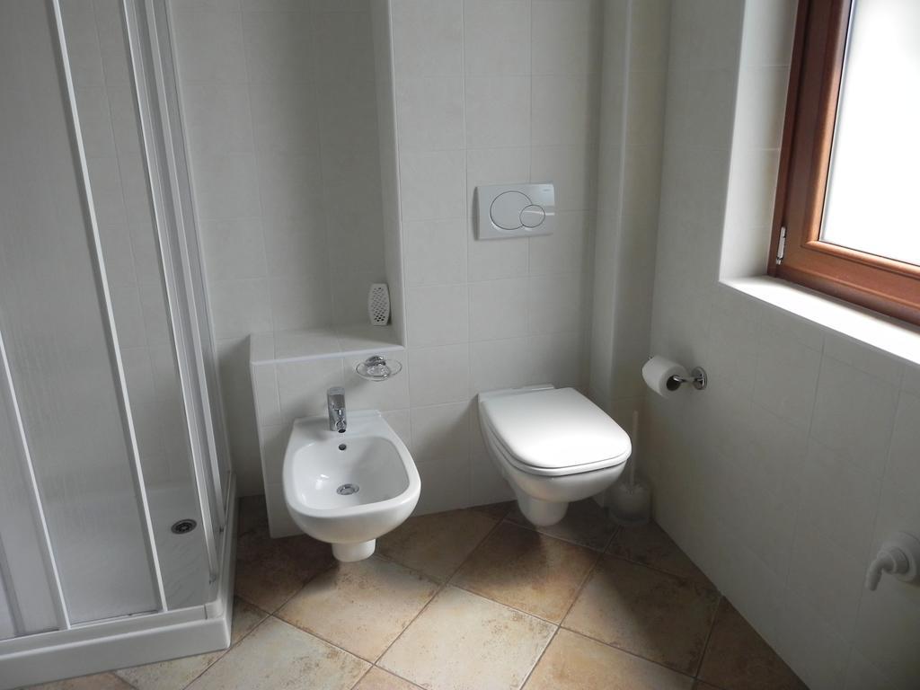 Apartamento Casa Mattia Sorico Habitación foto