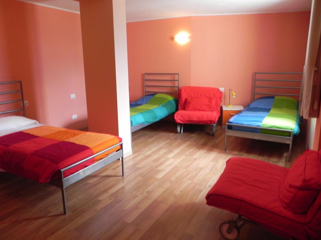 Apartamento Casa Mattia Sorico Habitación foto